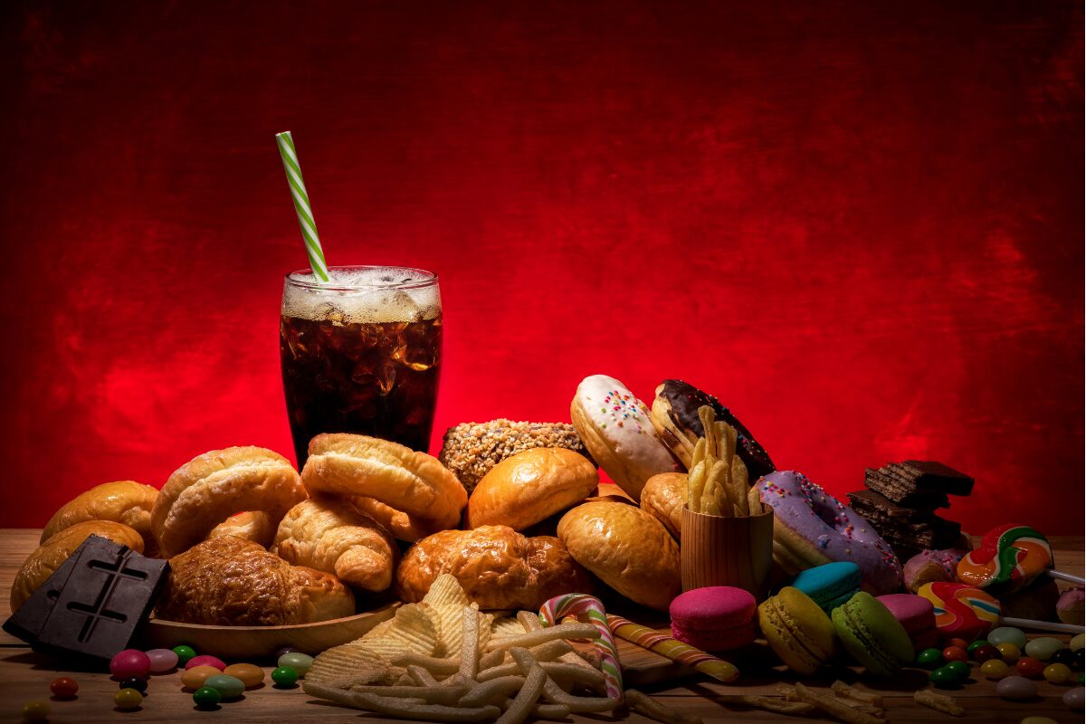 Dementia Foods to Avoid: A Guide to Protecting Your Brain Health Featured Image